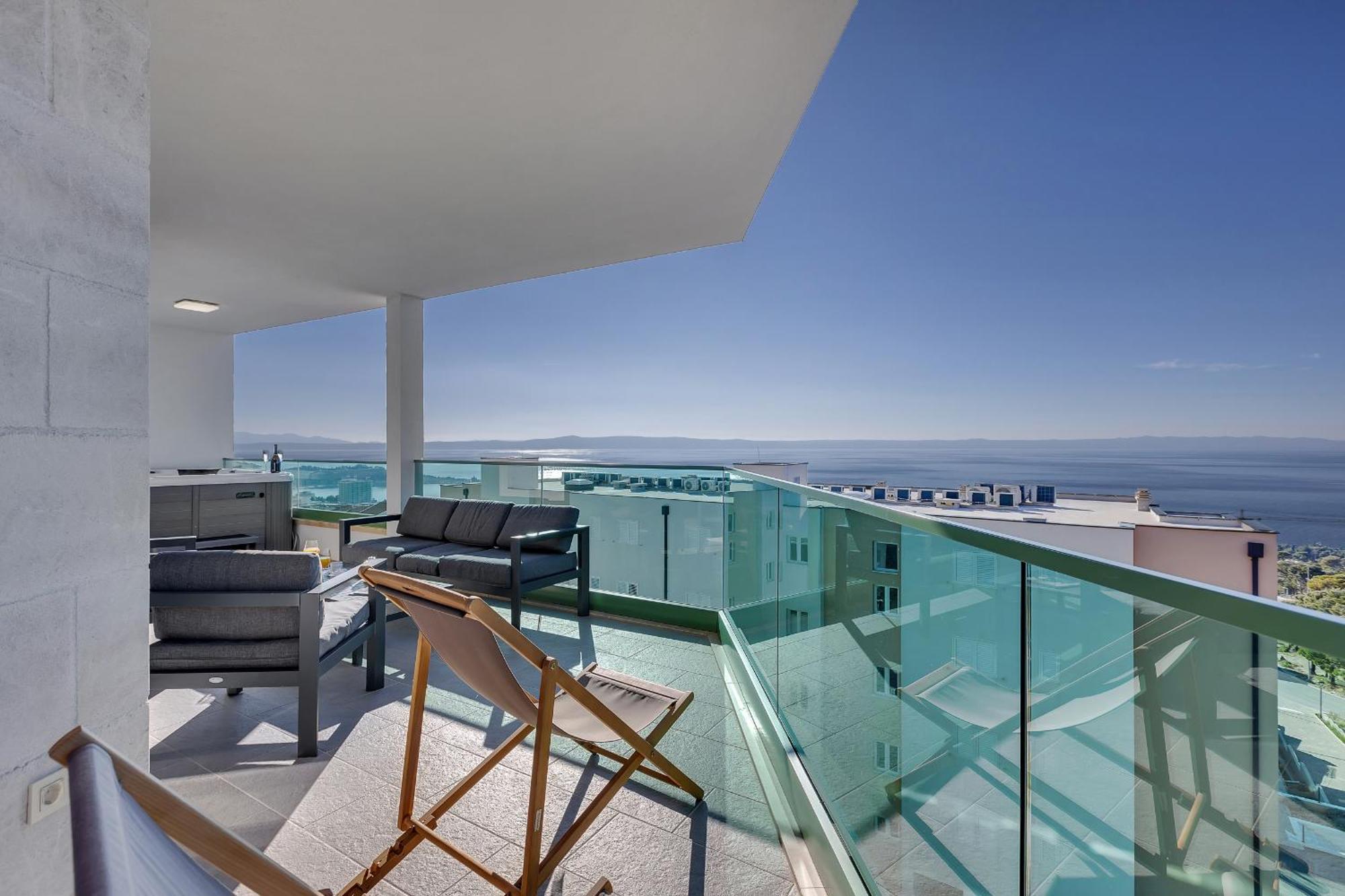 Exclusive Penthouse Big Blue With Private Jacuzzi Makarska Exterior foto