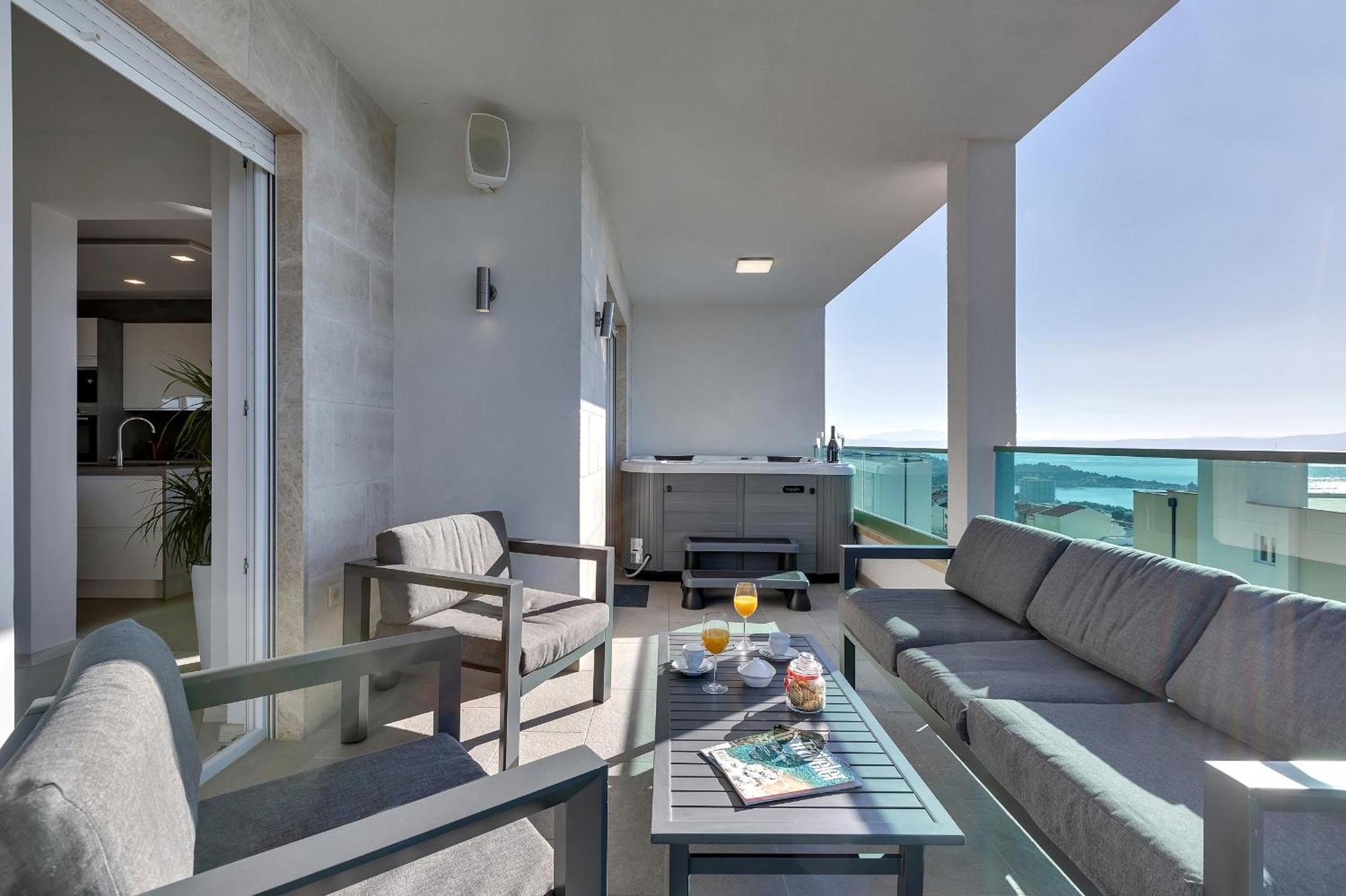 Exclusive Penthouse Big Blue With Private Jacuzzi Makarska Exterior foto