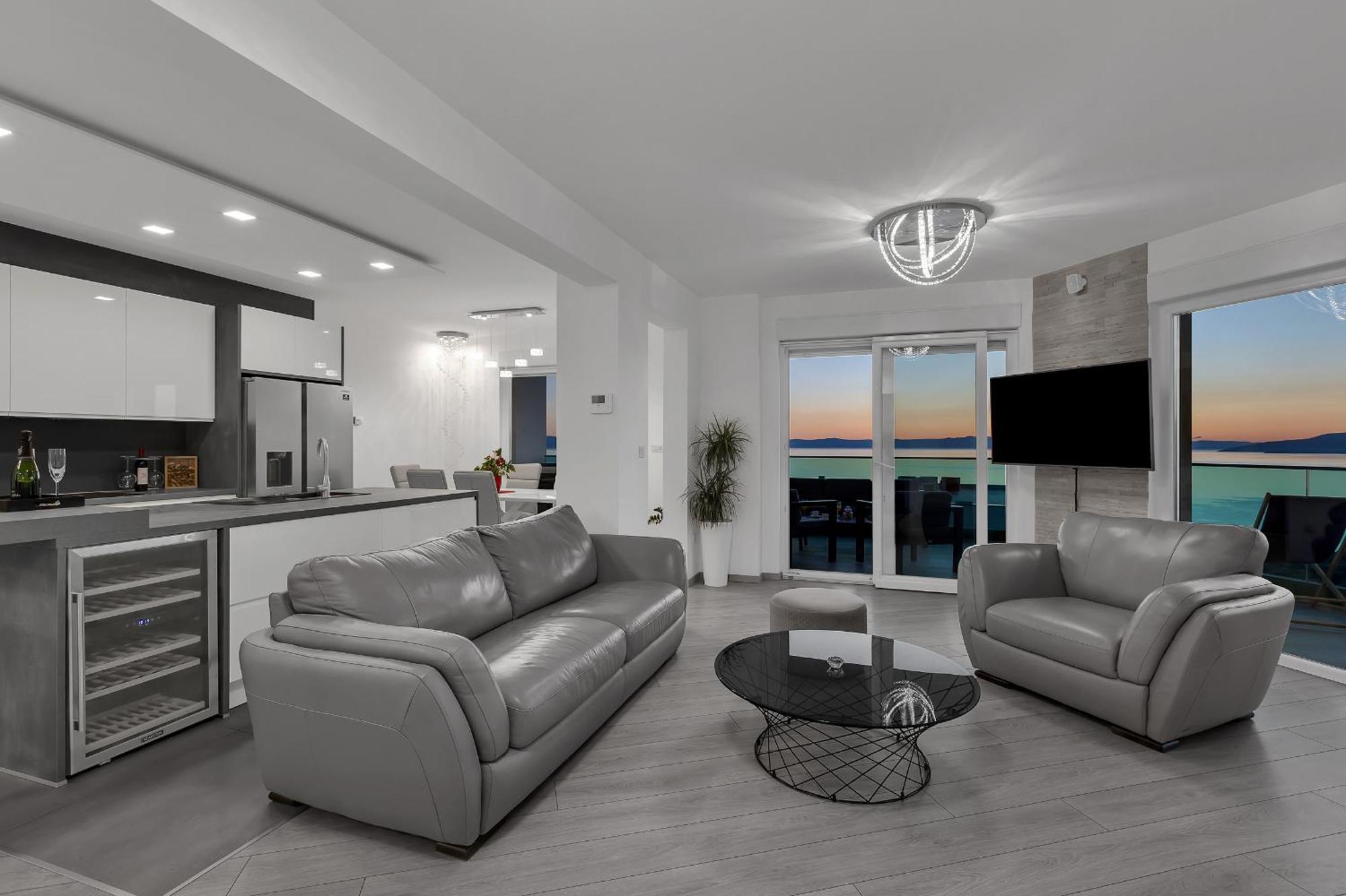 Exclusive Penthouse Big Blue With Private Jacuzzi Makarska Exterior foto