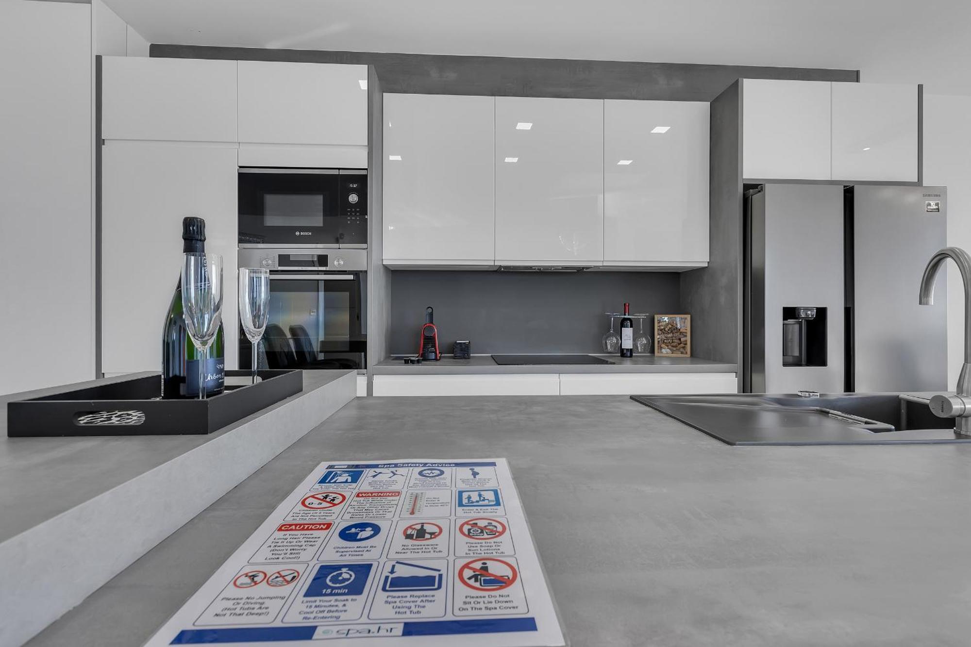 Exclusive Penthouse Big Blue With Private Jacuzzi Makarska Exterior foto