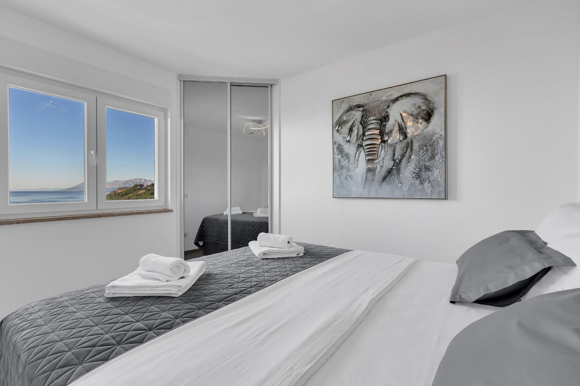 Exclusive Penthouse Big Blue With Private Jacuzzi Makarska Exterior foto