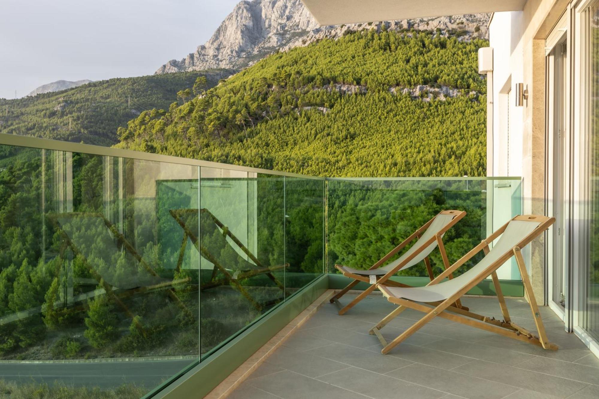 Exclusive Penthouse Big Blue With Private Jacuzzi Makarska Exterior foto